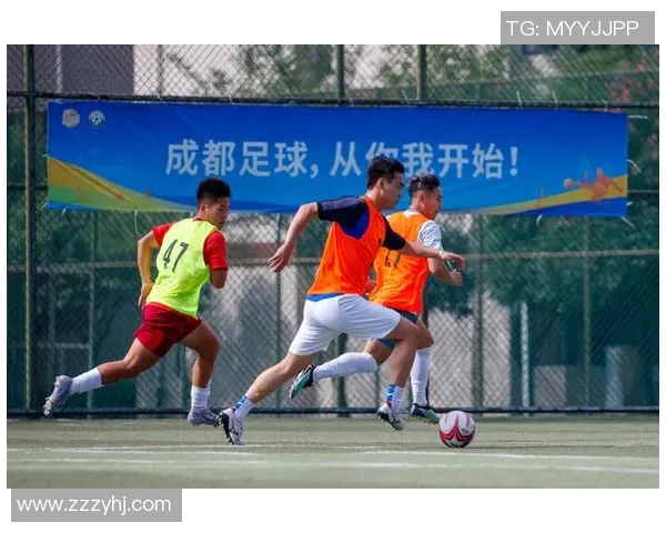 成都足球明星队全新阵容揭晓队员名单及其精彩表现分析